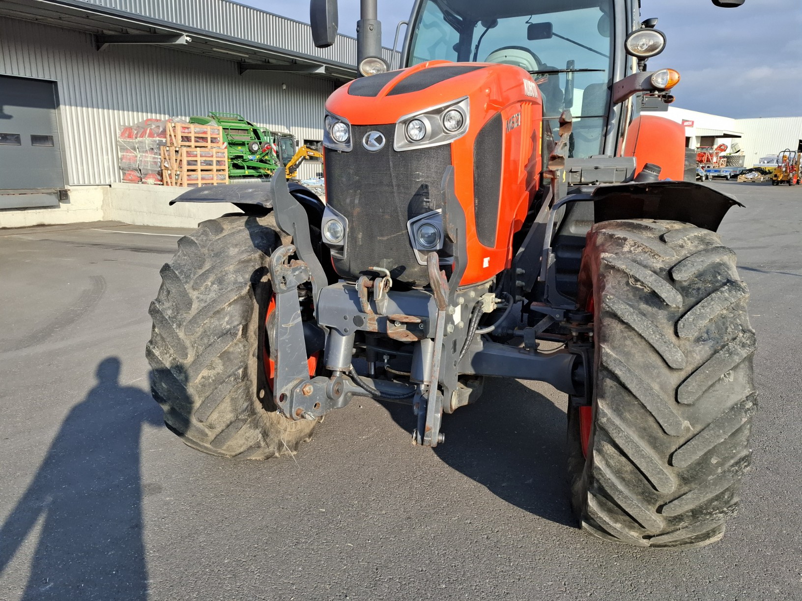Kubota M 6121 – Image 5