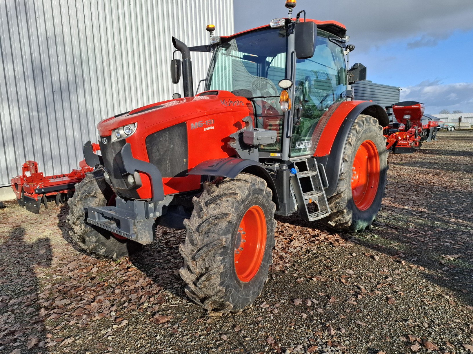 Kubota M 6131 U – Image 5