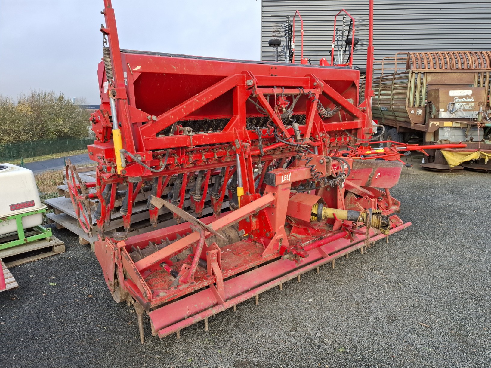 Lely combiné herse semoir – Image 7
