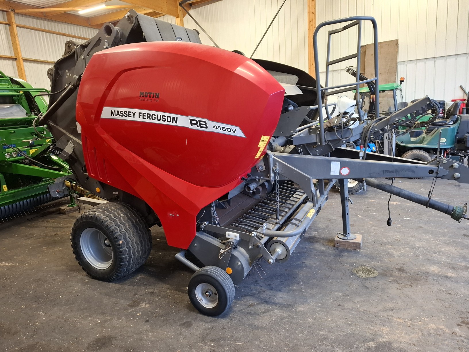 Massey Fergusson RB 4160 V - filet & ficelle – Image 8