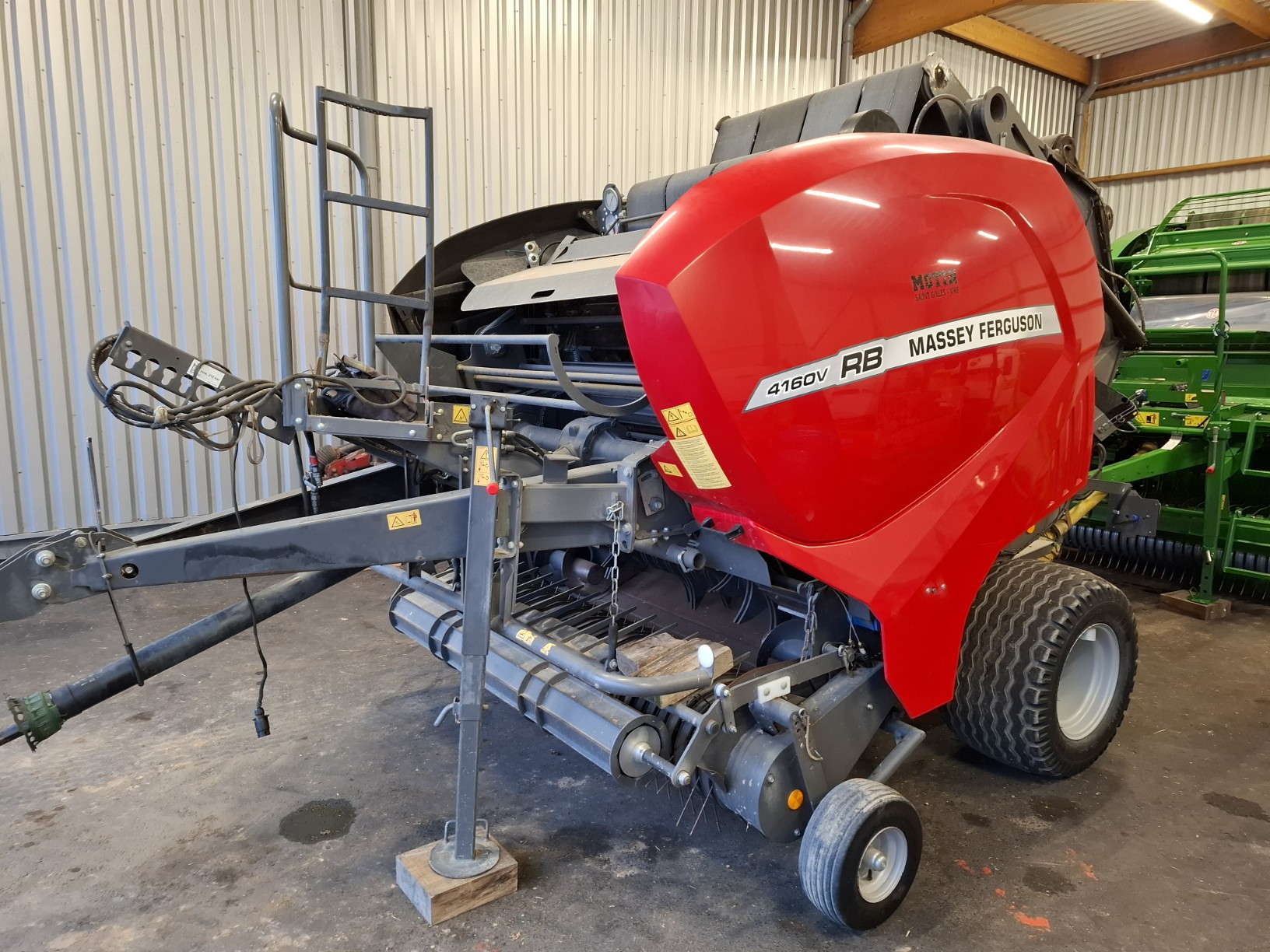 Massey Fergusson RB 4160 V - filet & ficelle