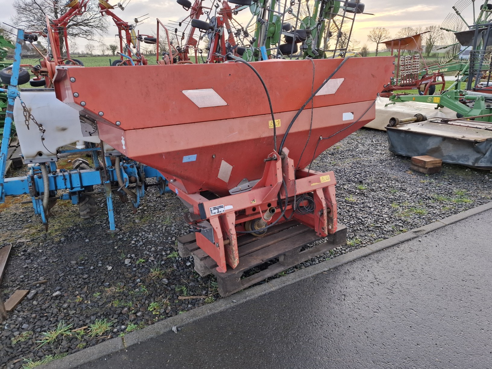Kuhn MDS 935