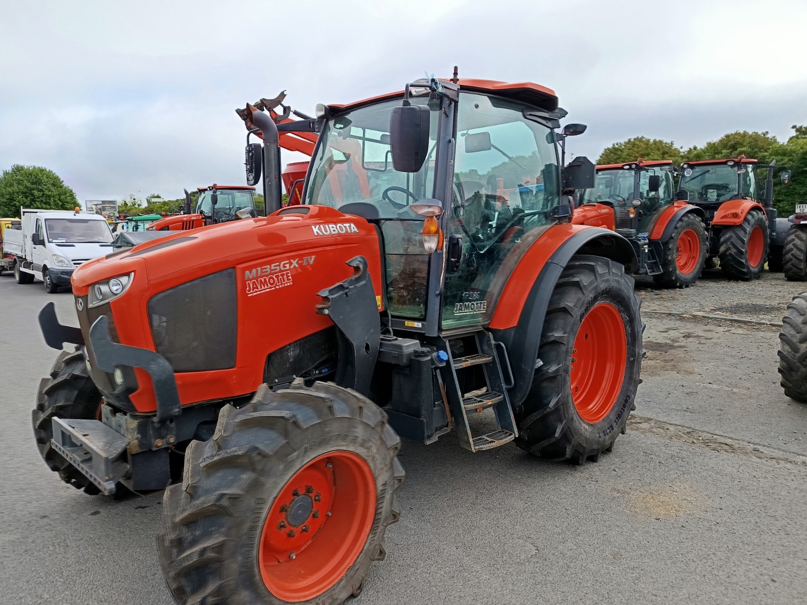 Kubota M 135 GXs – Image 8