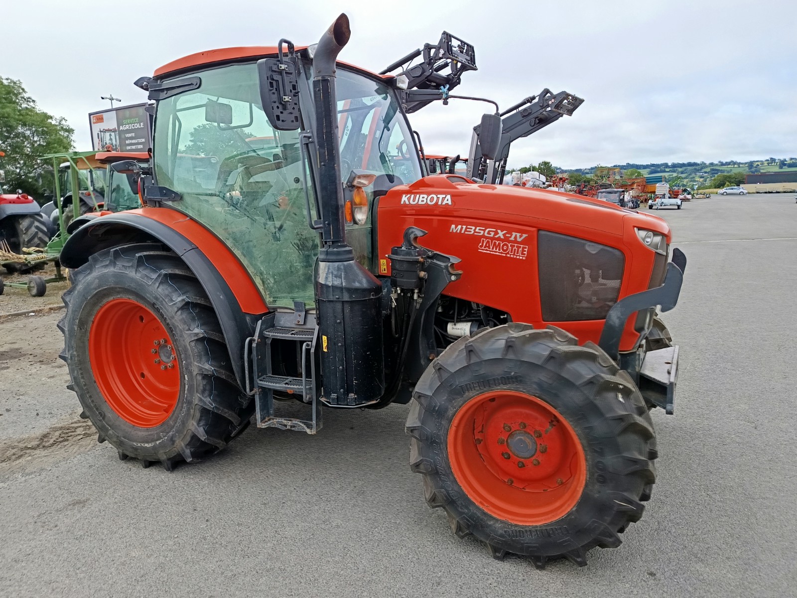 Kubota M 135 GXs – Image 6