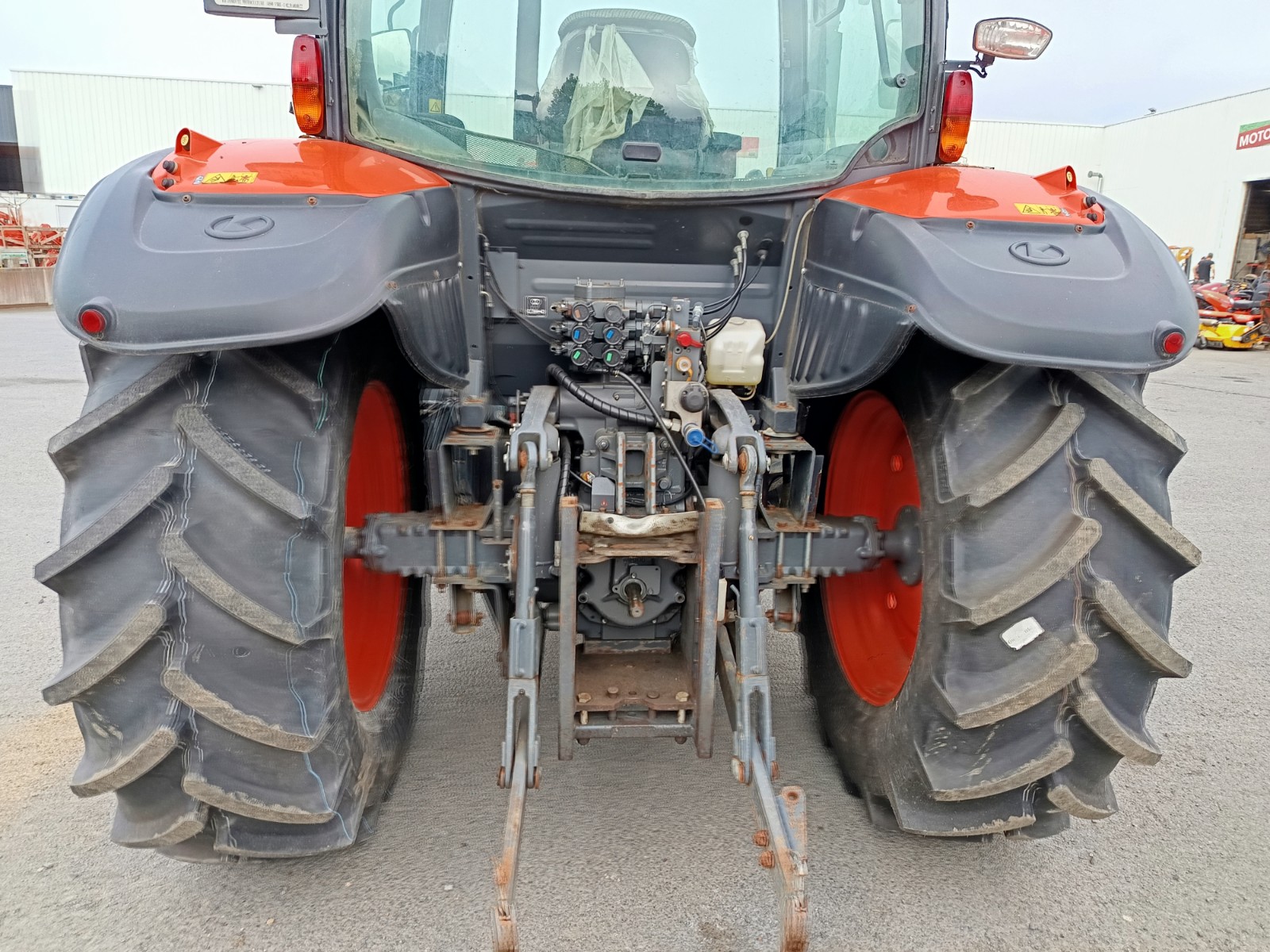 Kubota M 135 GXs – Image 5